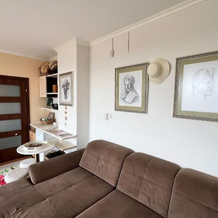 Downtown Central Apartment With Working Kitchen, City Views & Free Parking Kazanlak Luaran gambar