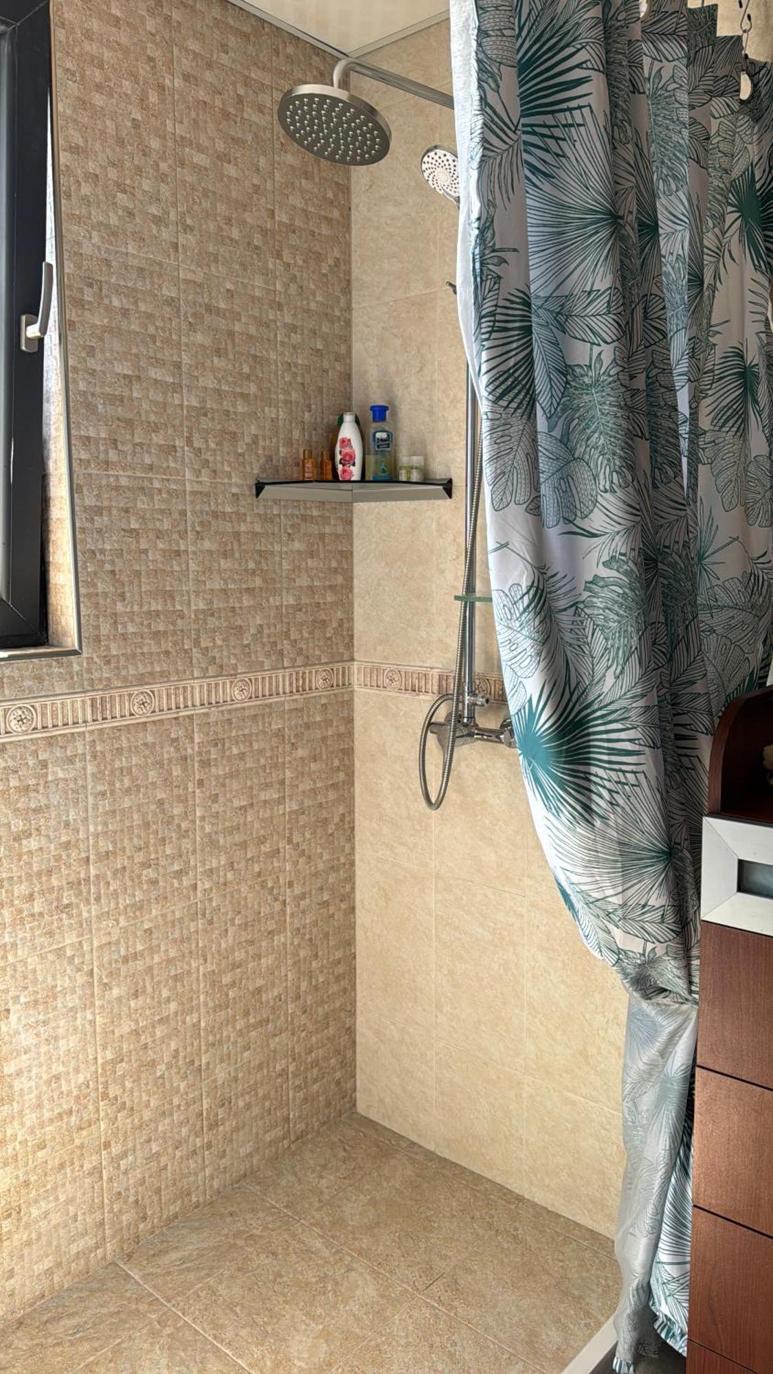 Downtown Central Apartment With Working Kitchen, City Views & Free Parking Kazanlak Luaran gambar