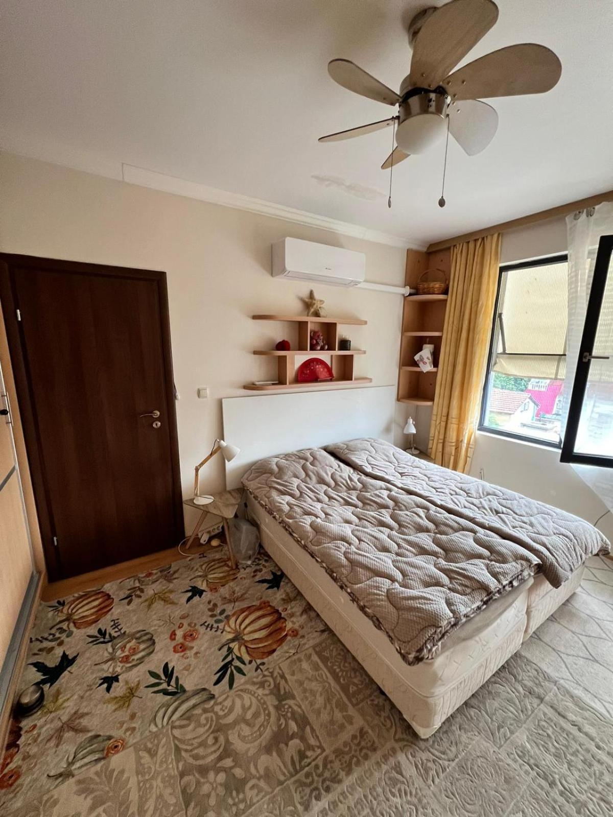 Downtown Central Apartment With Working Kitchen, City Views & Free Parking Kazanlak Luaran gambar