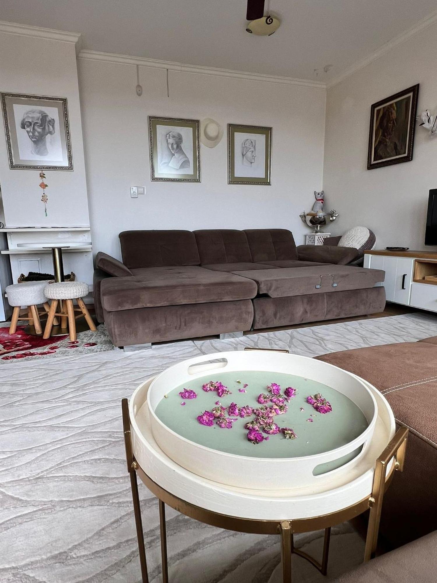Downtown Central Apartment With Working Kitchen, City Views & Free Parking Kazanlak Luaran gambar