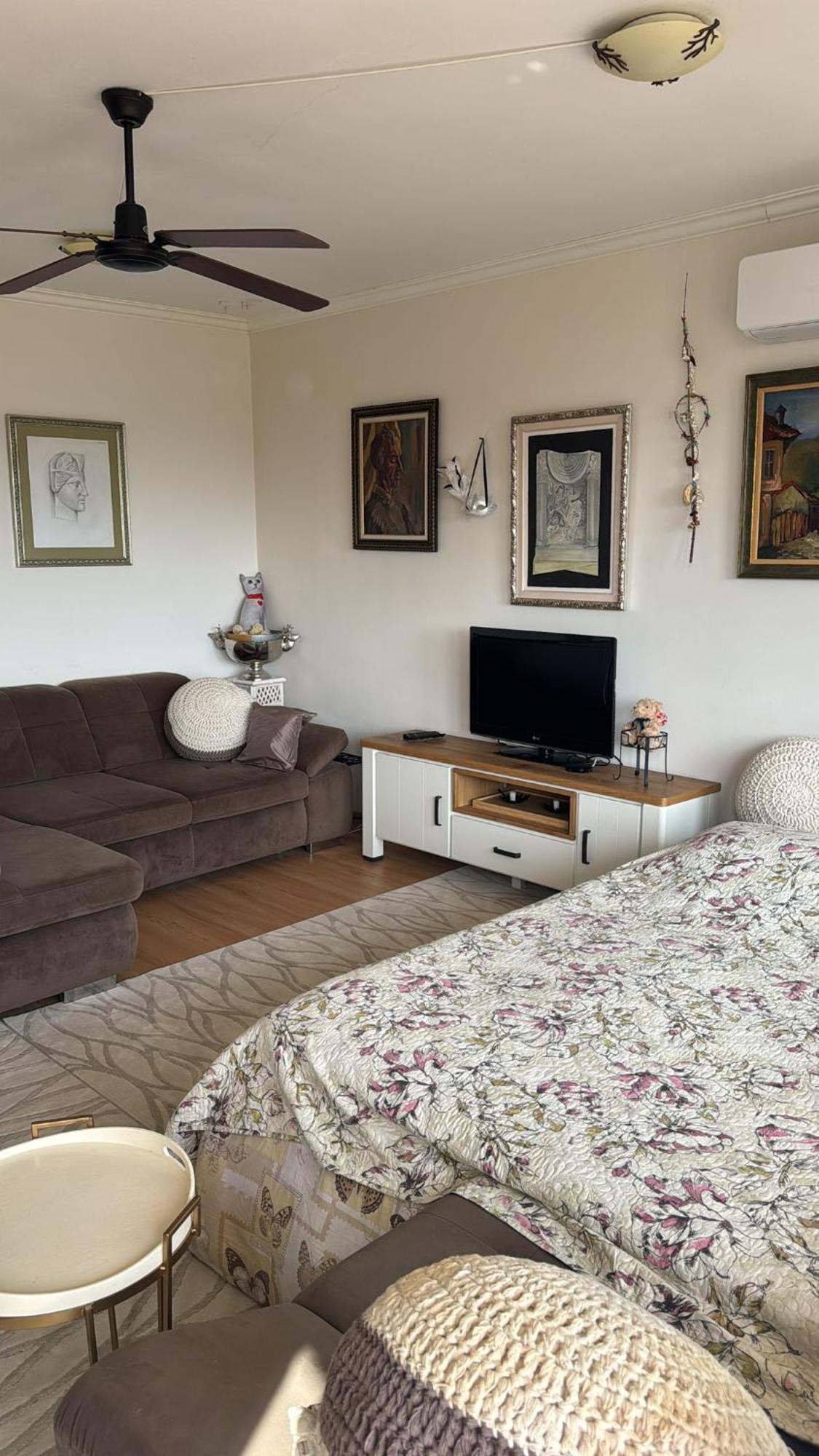 Downtown Central Apartment With Working Kitchen, City Views & Free Parking Kazanlak Luaran gambar